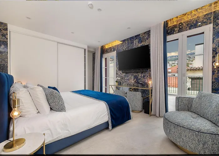 Safira Suites 302